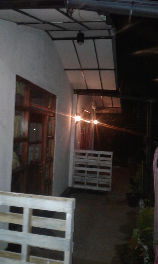 Lily Adam'S Peak Bed & Breakfast Nallathanniya Exterior foto